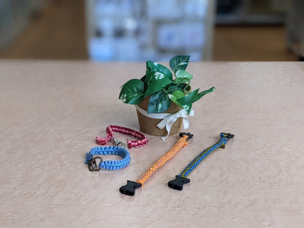 刺しゅう糸でつくるストラップ