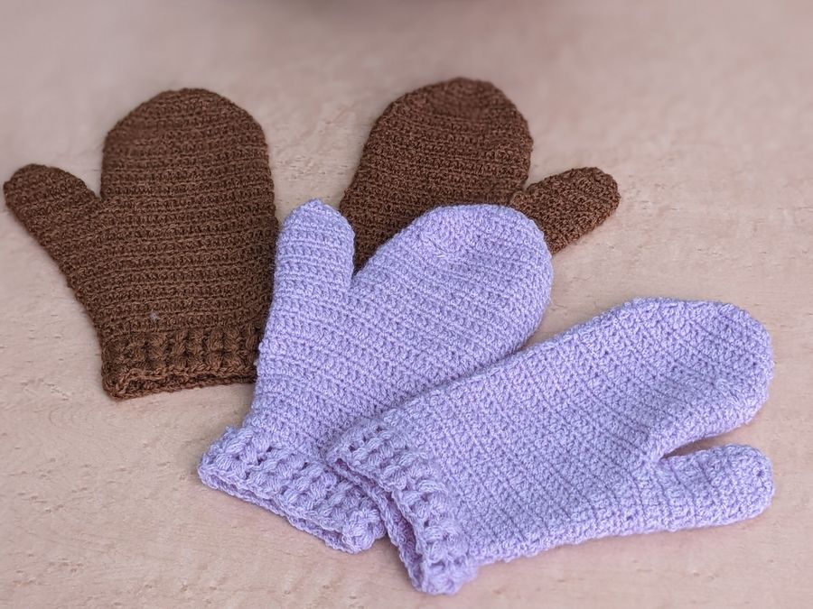 指出し穴つき２玉ミトン